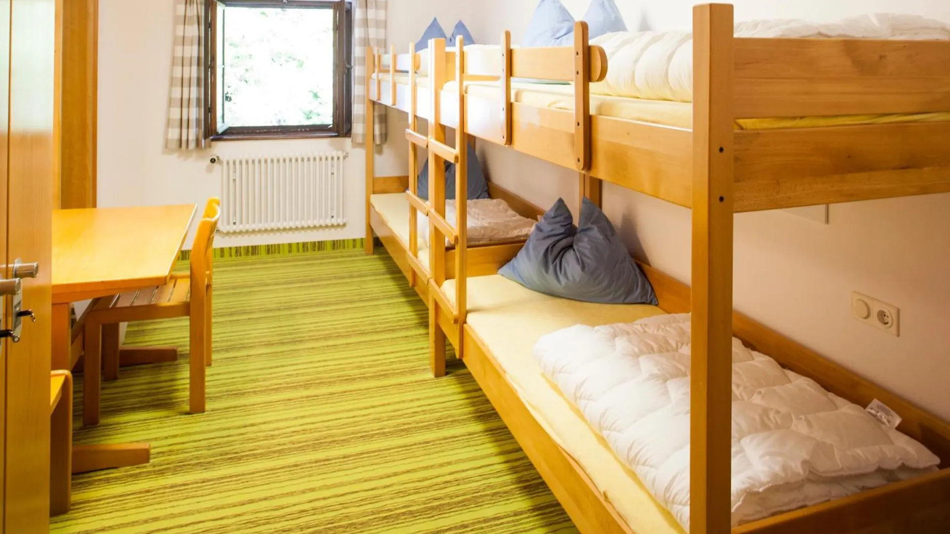 Hostal Jugendherberge Walchensee-Urfeld Schlehdorf